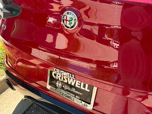Used 2024 Alfa Romeo Stelvio AWD image 15