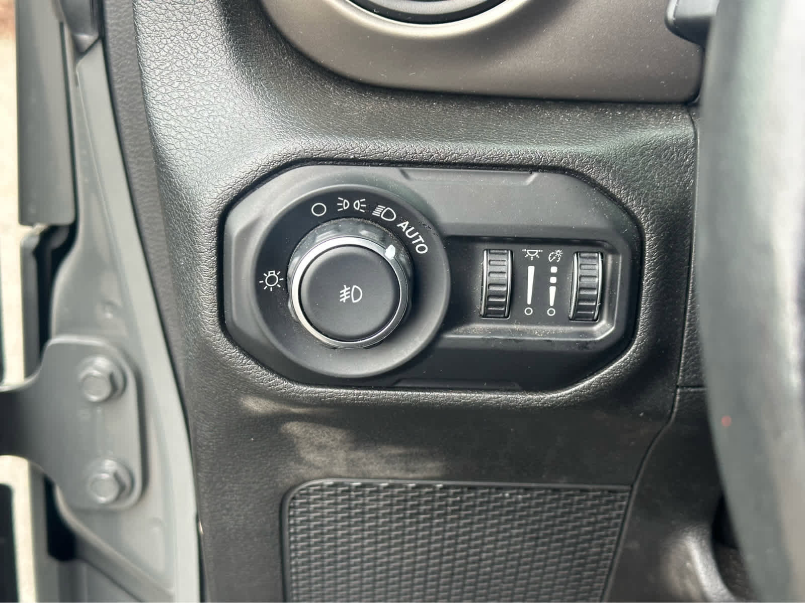 Used 2019 Jeep Wrangler Unlimited Sport S AWD/4WD image 18