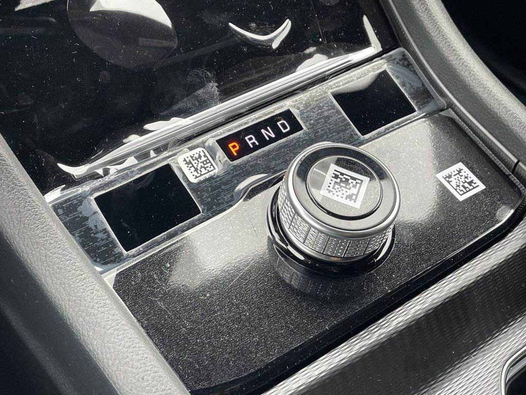 New 2025 Jeep Grand Cherokee Laredo X w/ Luxury Tech Group I image 39