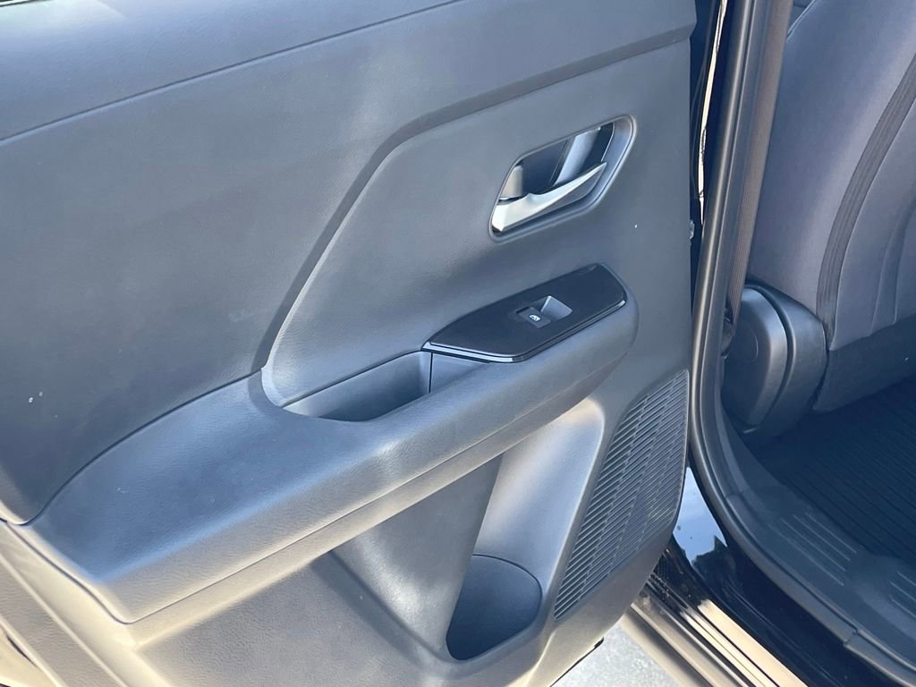 New 2026 Nissan Kicks SV w/ SV Premium Package FWD image 36