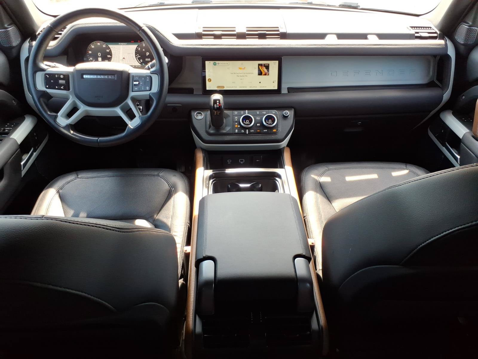Used 2024 Land Rover Defender 110 S AWD/4WD image 10