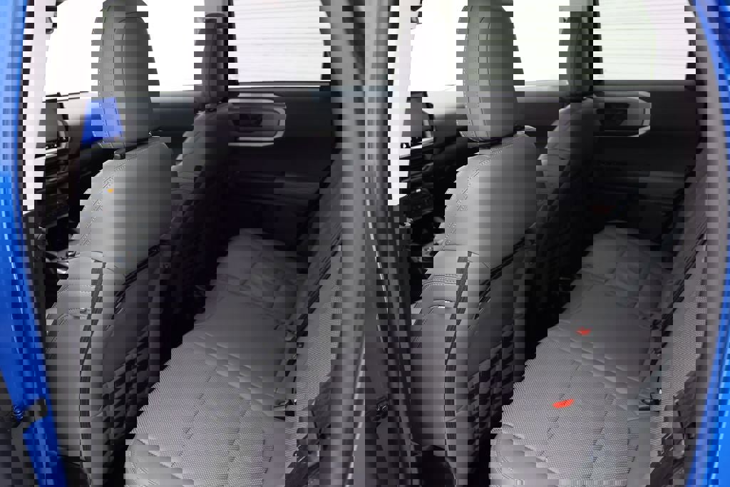 Used 2025 Ford Bronco Sport Badlands image 12