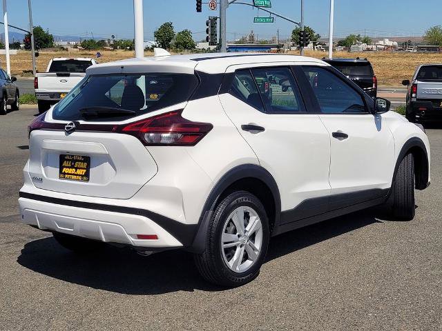 Used 2024 Nissan Kicks S FWD image 4