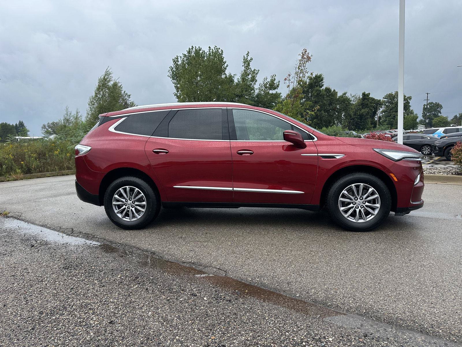 Used 2023 Buick Enclave Essence w/ Trailering Package, 5000 lbs. FWD image 2