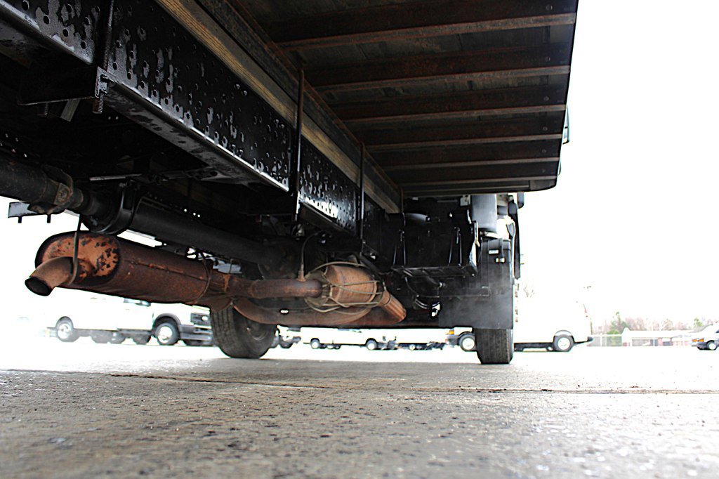 Used 2019 Isuzu NPR image 36