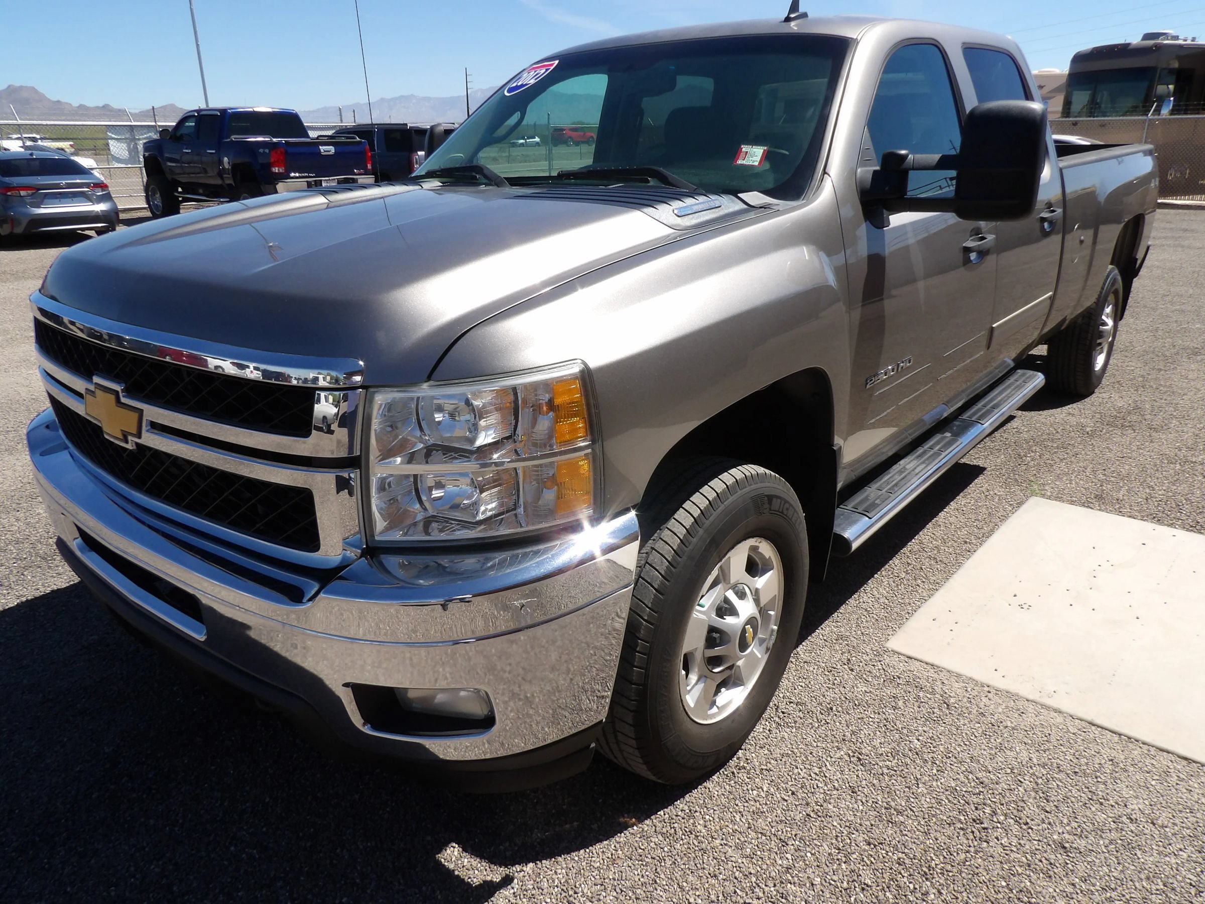 Used 2012 Chevrolet Silverado 2500 LT w/ Interior Plus Package AWD/4WD image 4