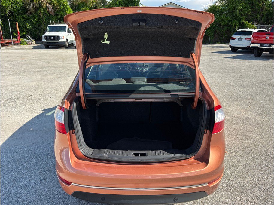 Used 2017 Ford Fiesta Titanium FWD image 41