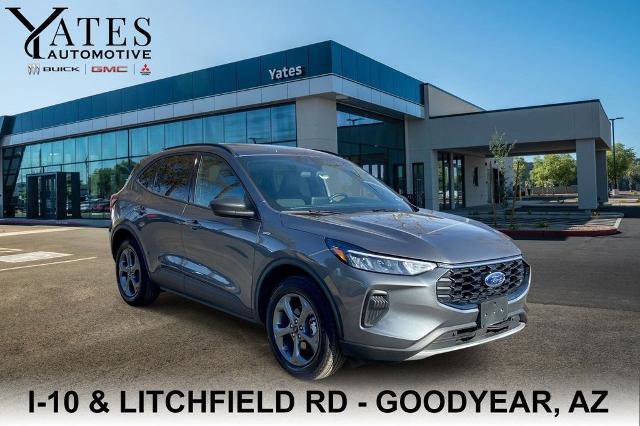 Used 2025 Ford Escape ST-Line AWD/4WD image 1