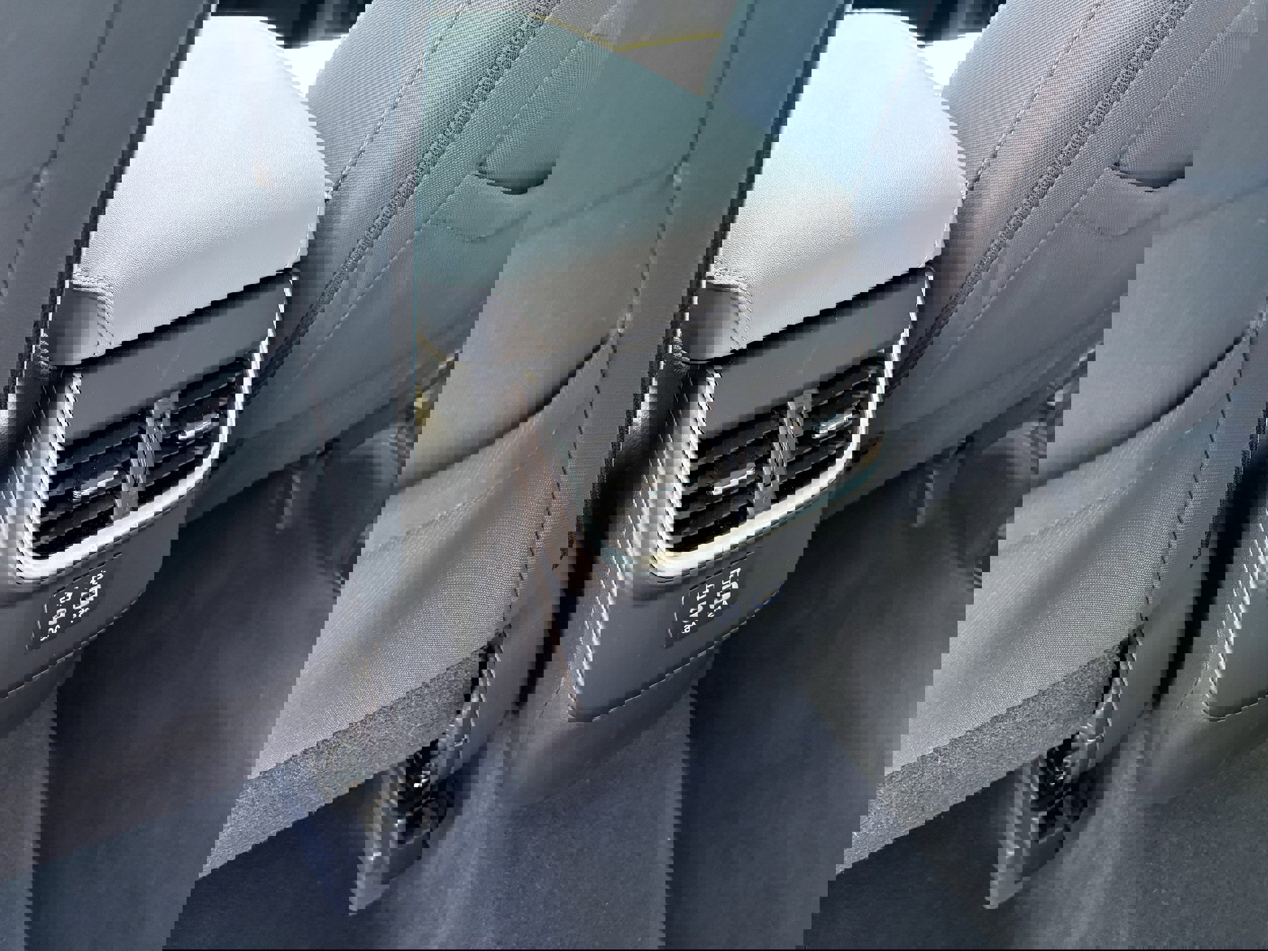 Certified 2025 Subaru Outback Premium image 31