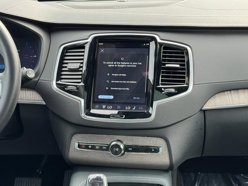 Certified 2024 Volvo XC90 T8 Ultimate w/ Protection Package Premier image 14