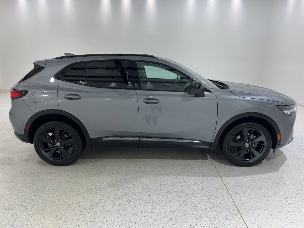Used 2022 Buick Envision Essence w/ Sport Touring Package image 6
