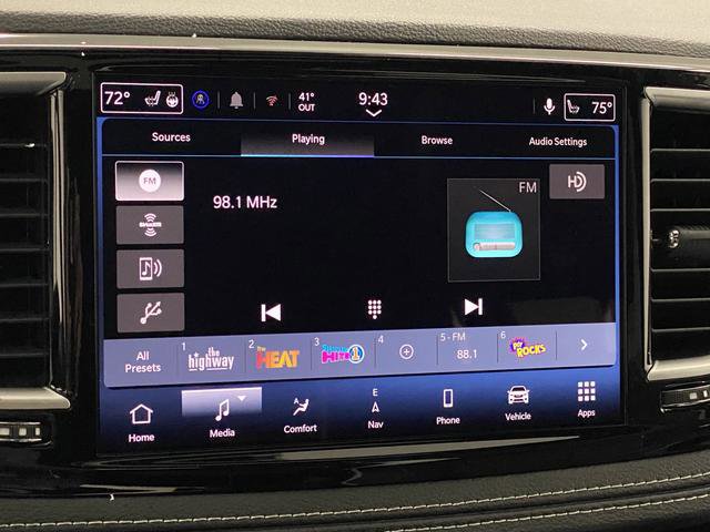 New 2026 Chrysler Pacifica Limited w/ Trailer Tow Group image 19