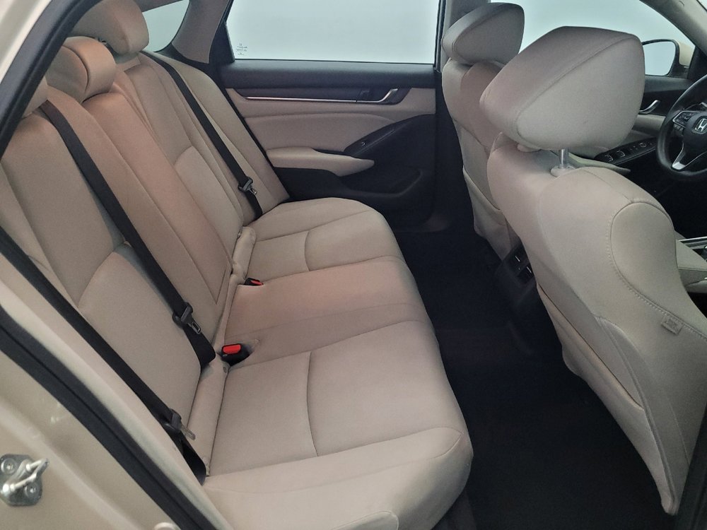 Used 2019 Honda Accord EX image 19