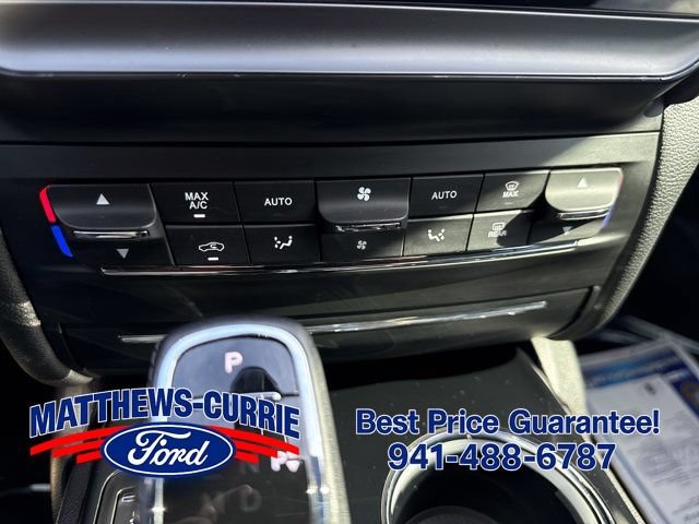 Used 2021 Maserati Ghibli S Q4 AWD/4WD image 19