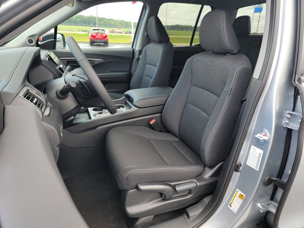 New 2026 Honda Ridgeline Sport image 2