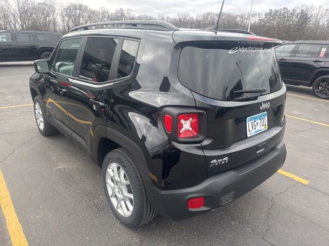 Used 2023 Jeep Renegade Latitude w/ Premium Group image 7