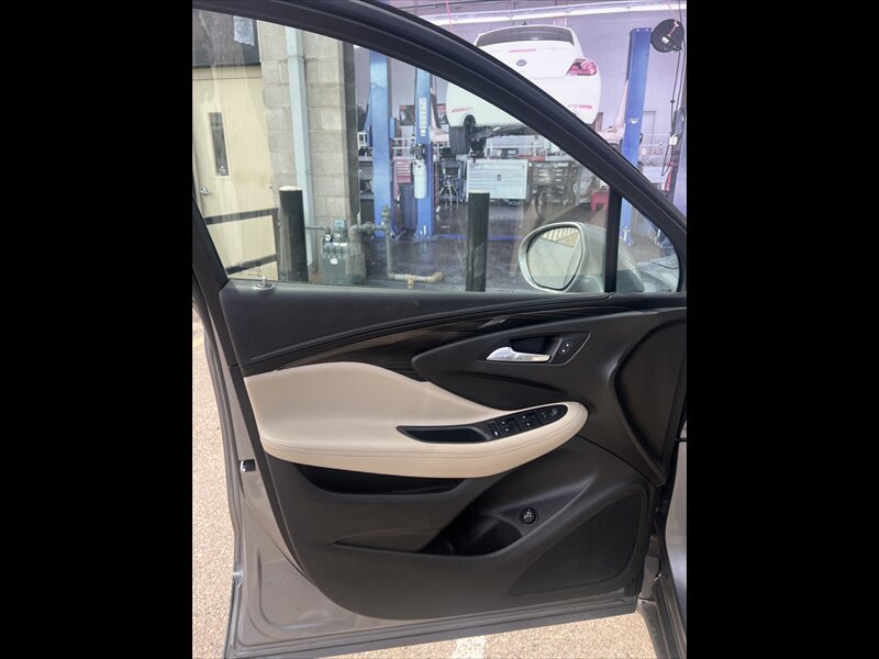 Used 2020 Buick Envision Preferred AWD/4WD image 11