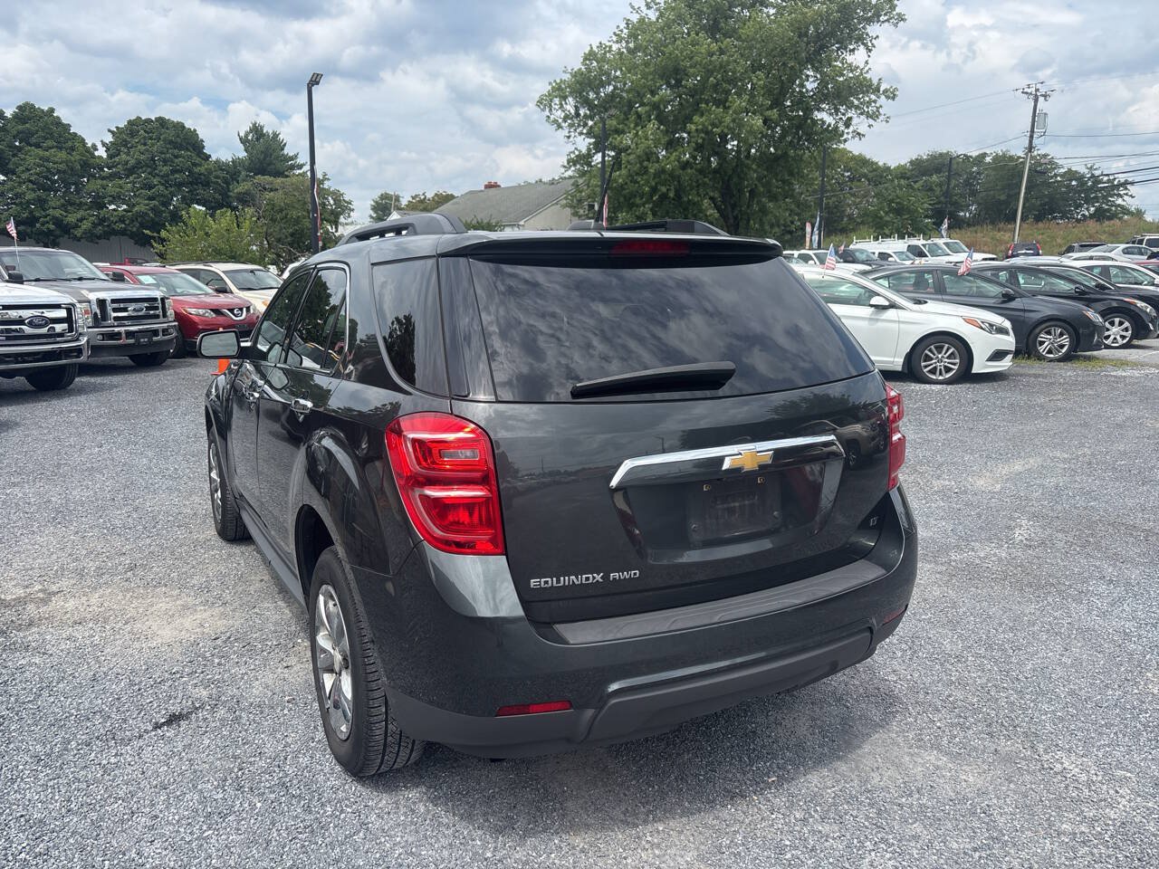 Used 2017 Chevrolet Equinox LT AWD/4WD image 8