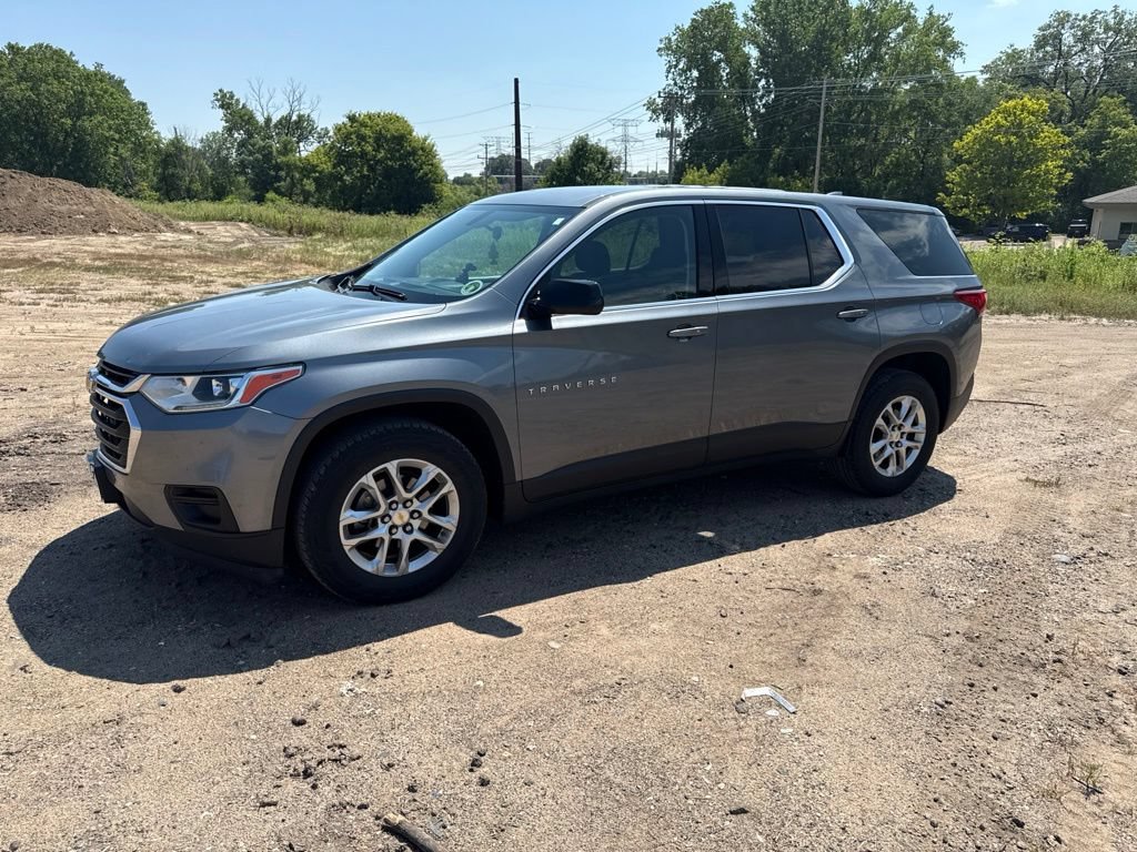 Used 2018 Chevrolet Traverse LS AWD/4WD image 4
