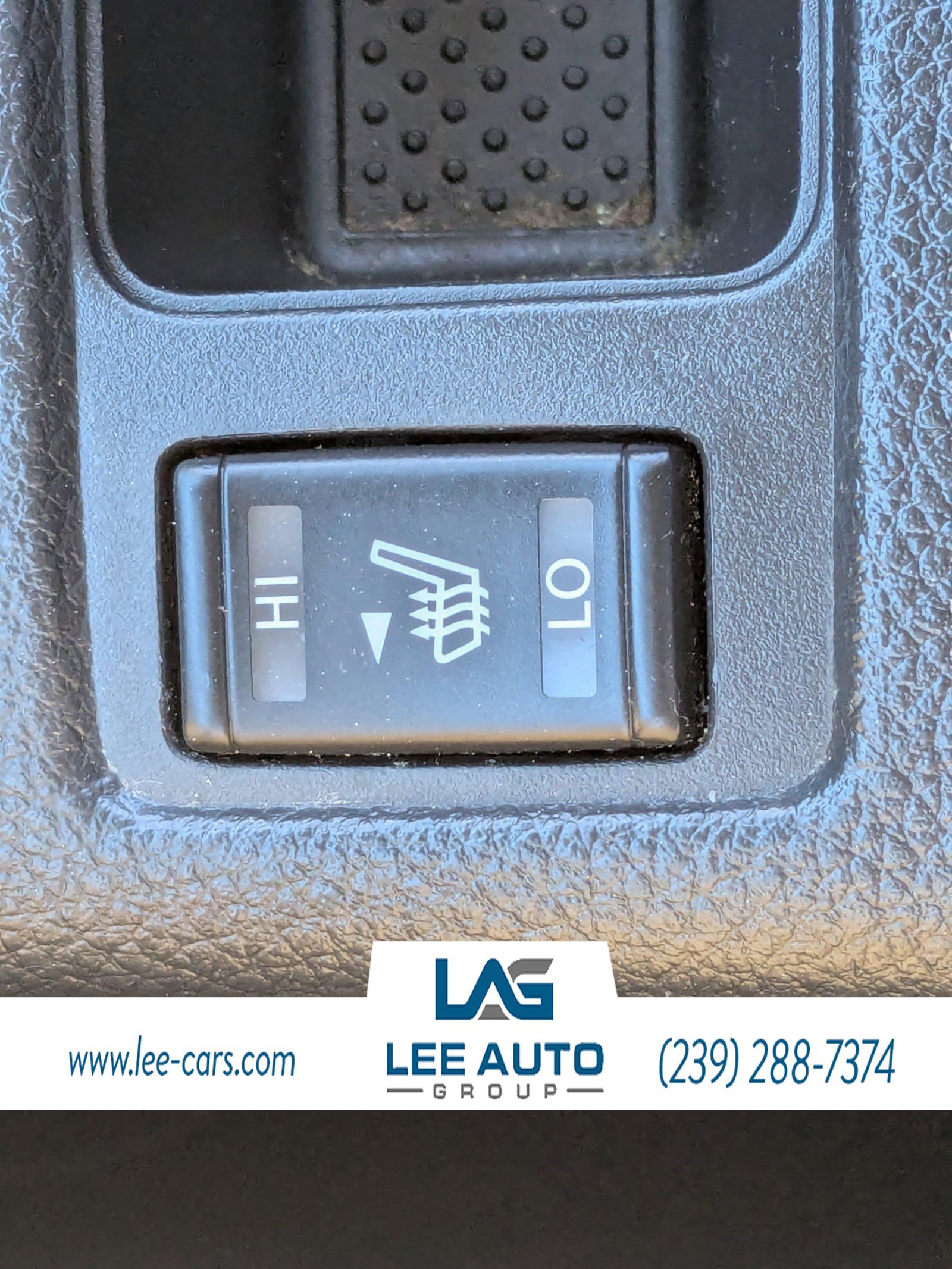 Used 2020 Nissan Rogue SV image 27