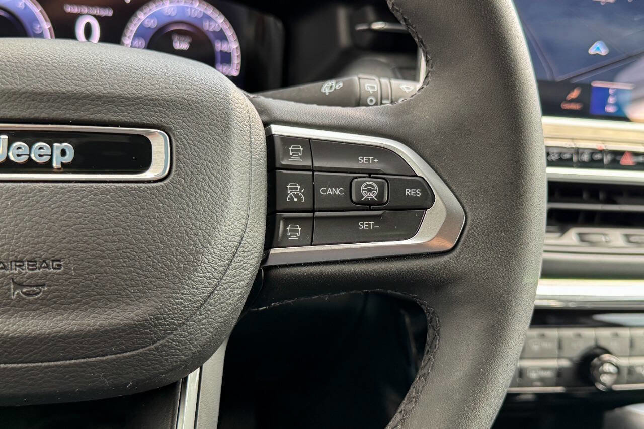 Used 2024 Jeep Compass Limited w/ Sun and Sound Group image 29