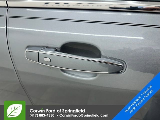 Used 2023 Chevrolet Equinox Premier image 9