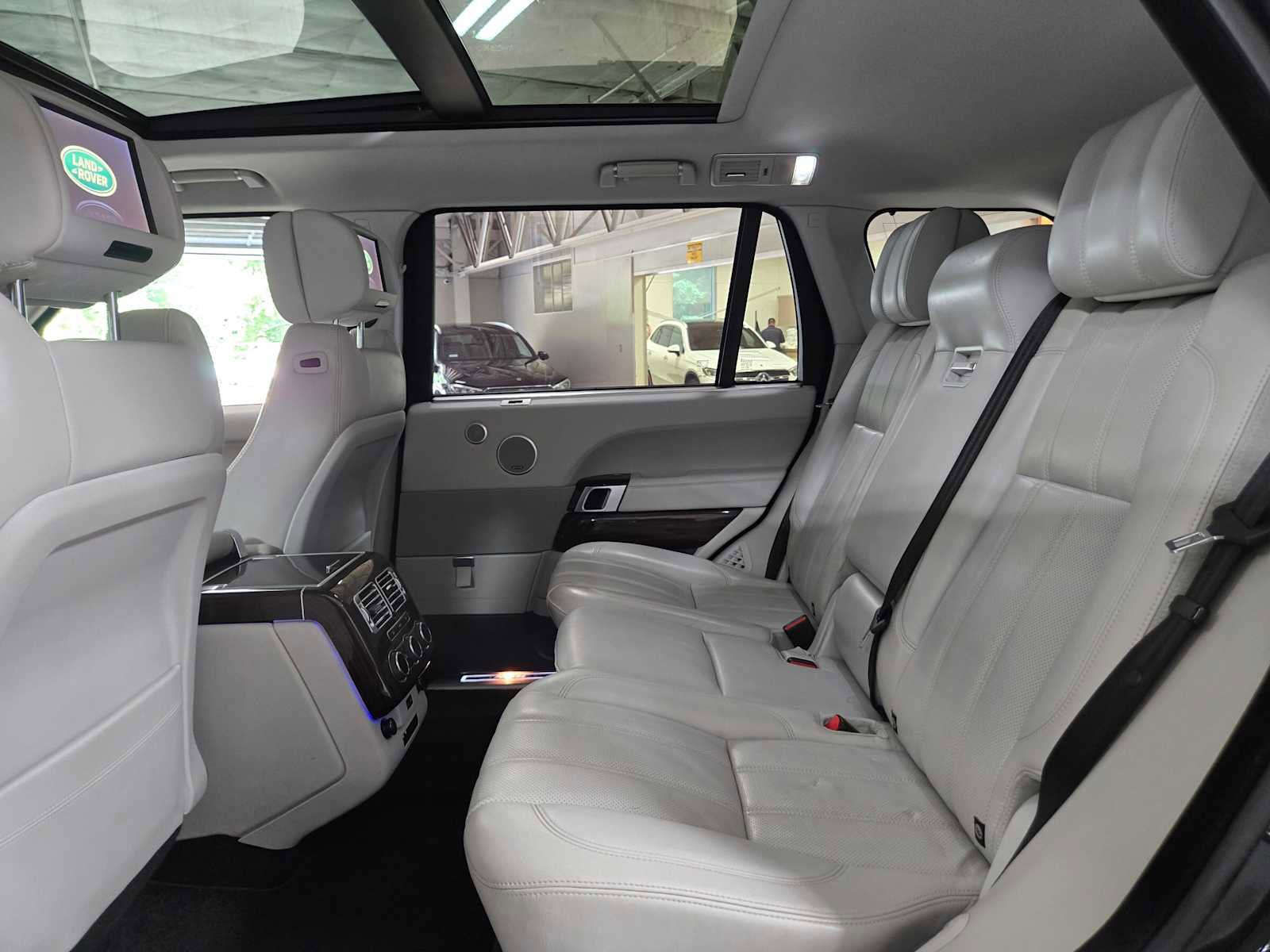 Used 2014 Land Rover Range Rover Long Wheelbase Supercharged AWD/4WD image 17