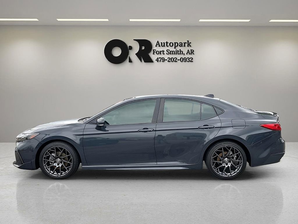 Used 2025 Toyota Camry XSE FWD image 3