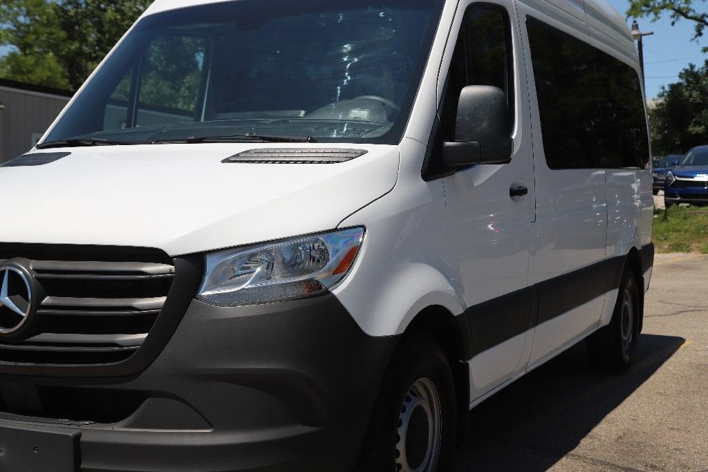 Used 2024 Mercedes-Benz Sprinter 2500 image 3