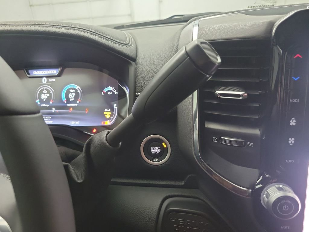 Used 2025 RAM 2500 Laramie w/ Towing Technology Group image 30
