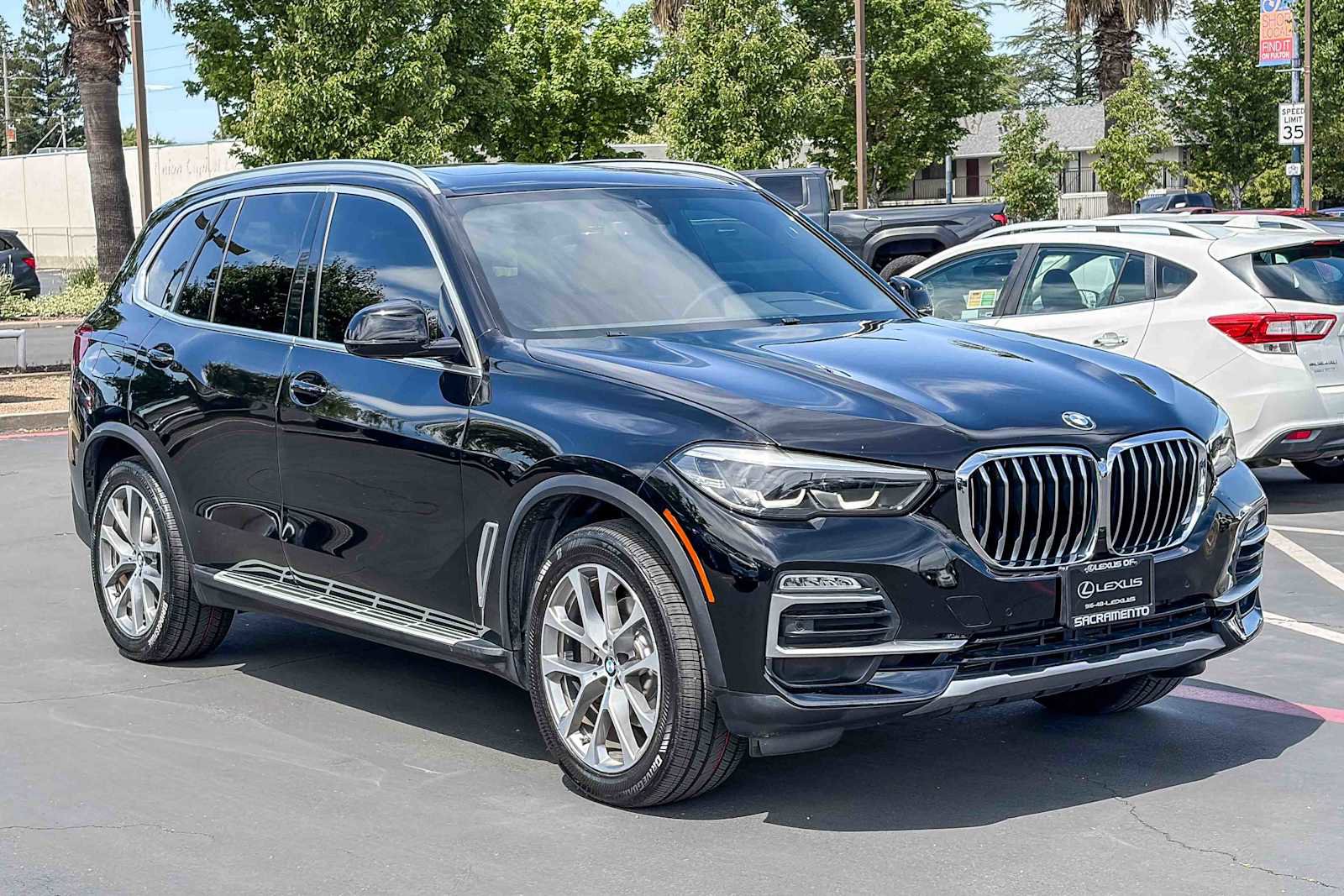 Used 2019 BMW X5 xDrive40i w/ Convenience Package AWD/4WD image 5