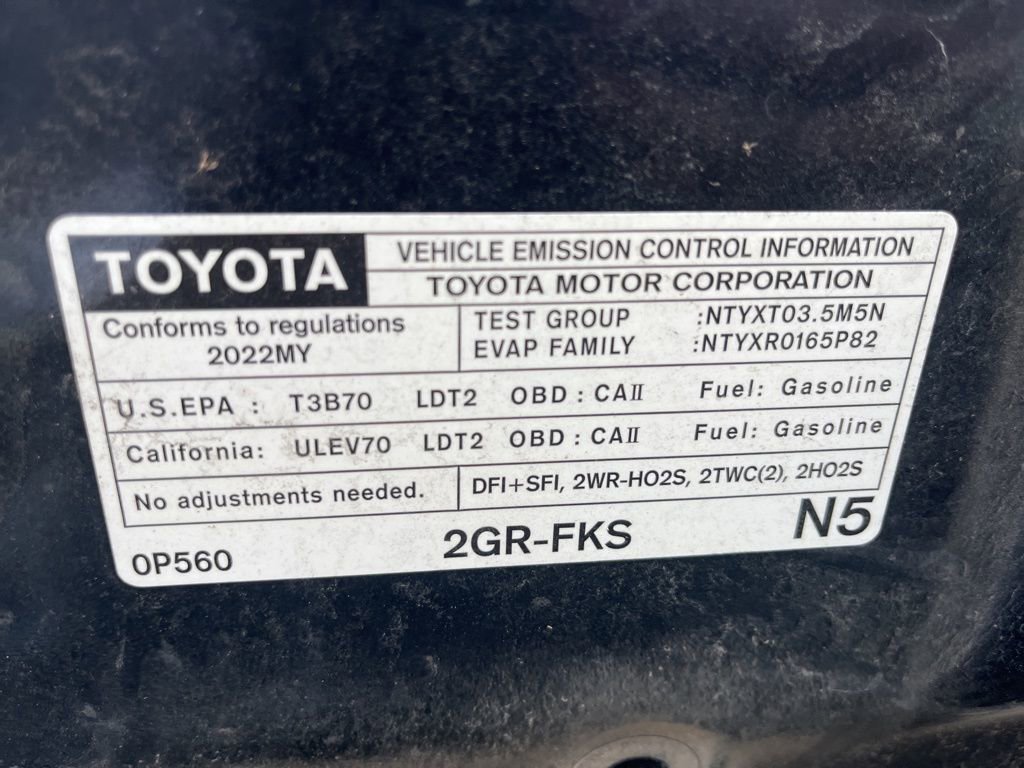 Used 2022 Toyota Tacoma SR5 w/ Technology Package RWD image 12