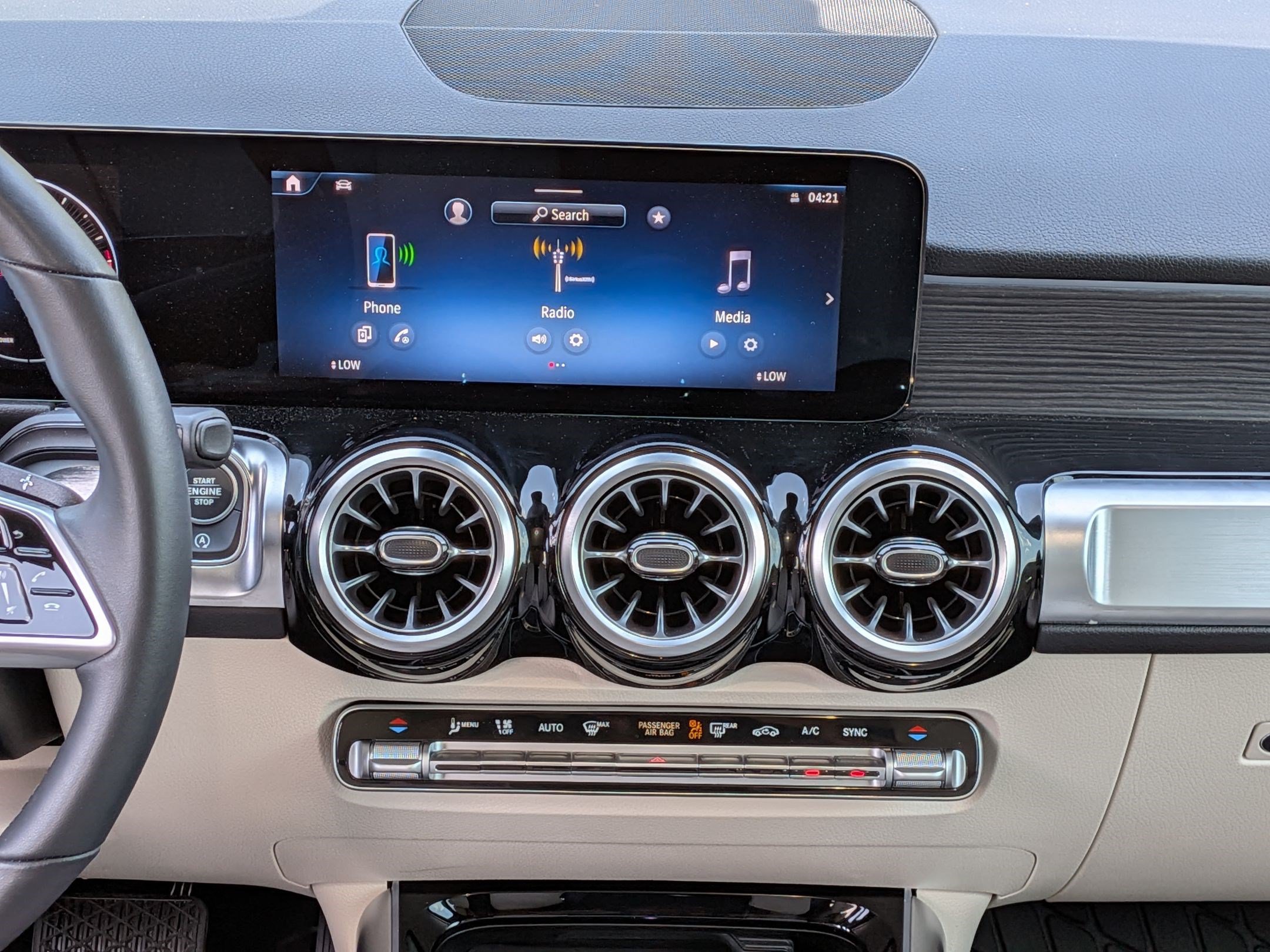 Certified 2026 Mercedes-Benz GLB 250 image 31