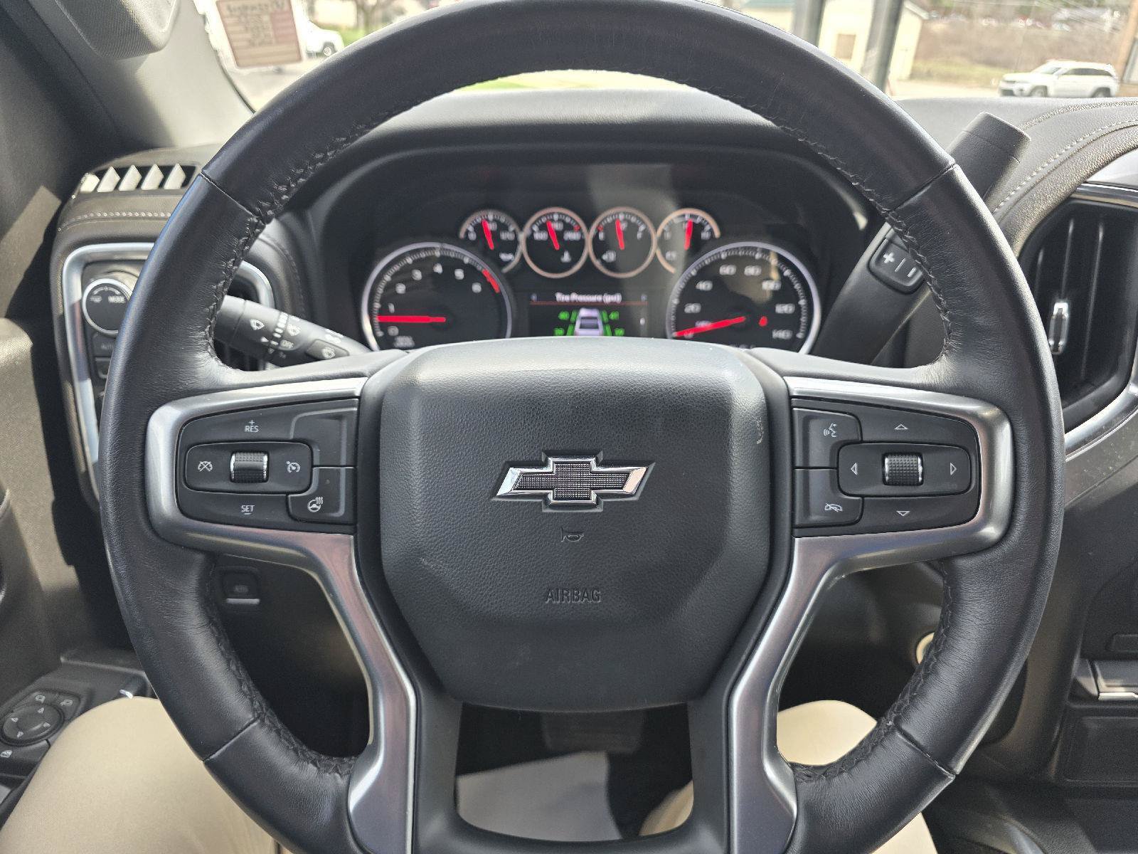 Used 2022 Chevrolet Silverado 1500 LT Trail Boss w/ Bed Protection Package AWD/4WD image 13