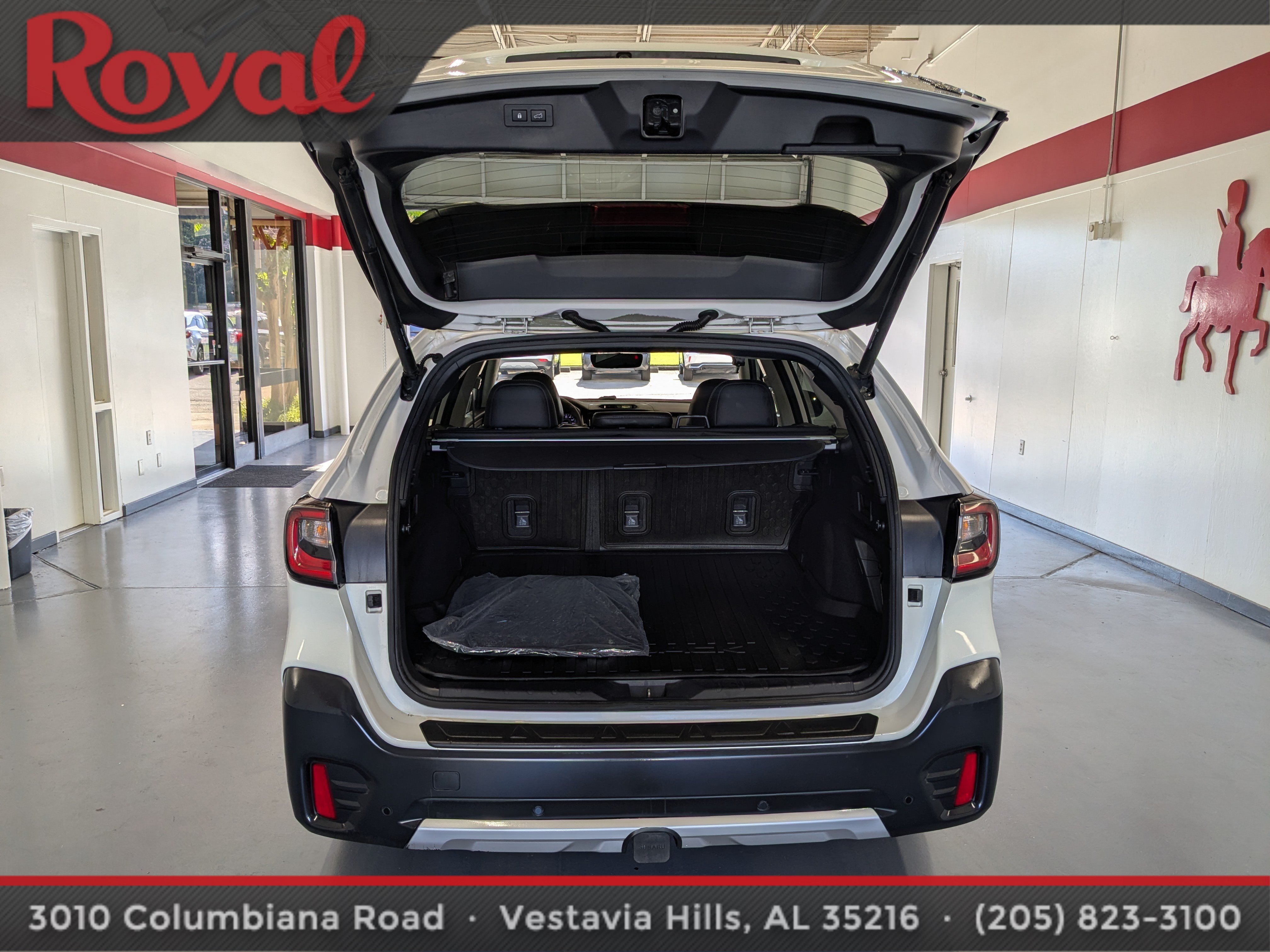 Used 2020 Subaru Outback Limited AWD/4WD image 12