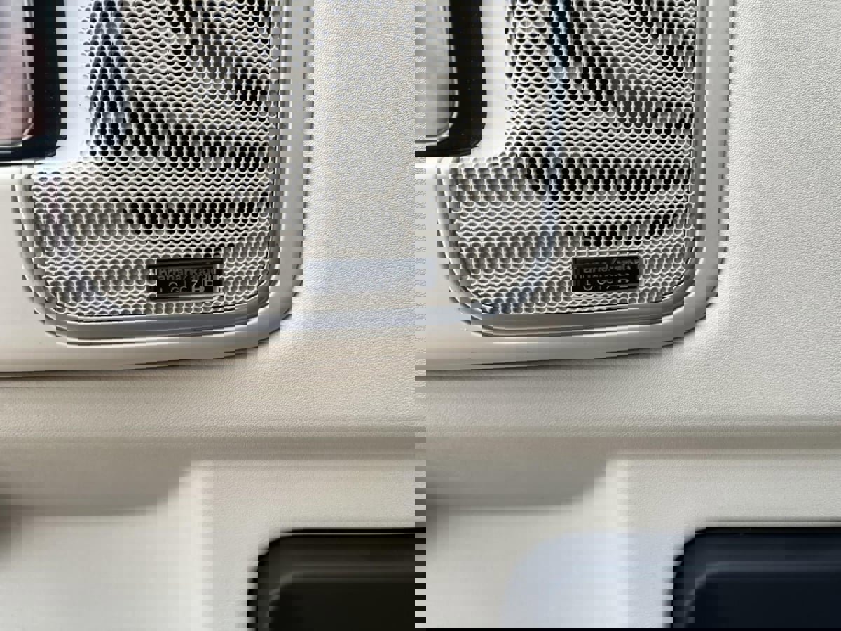 Used 2011 Land Rover Range Rover Supercharged AWD/4WD image 13