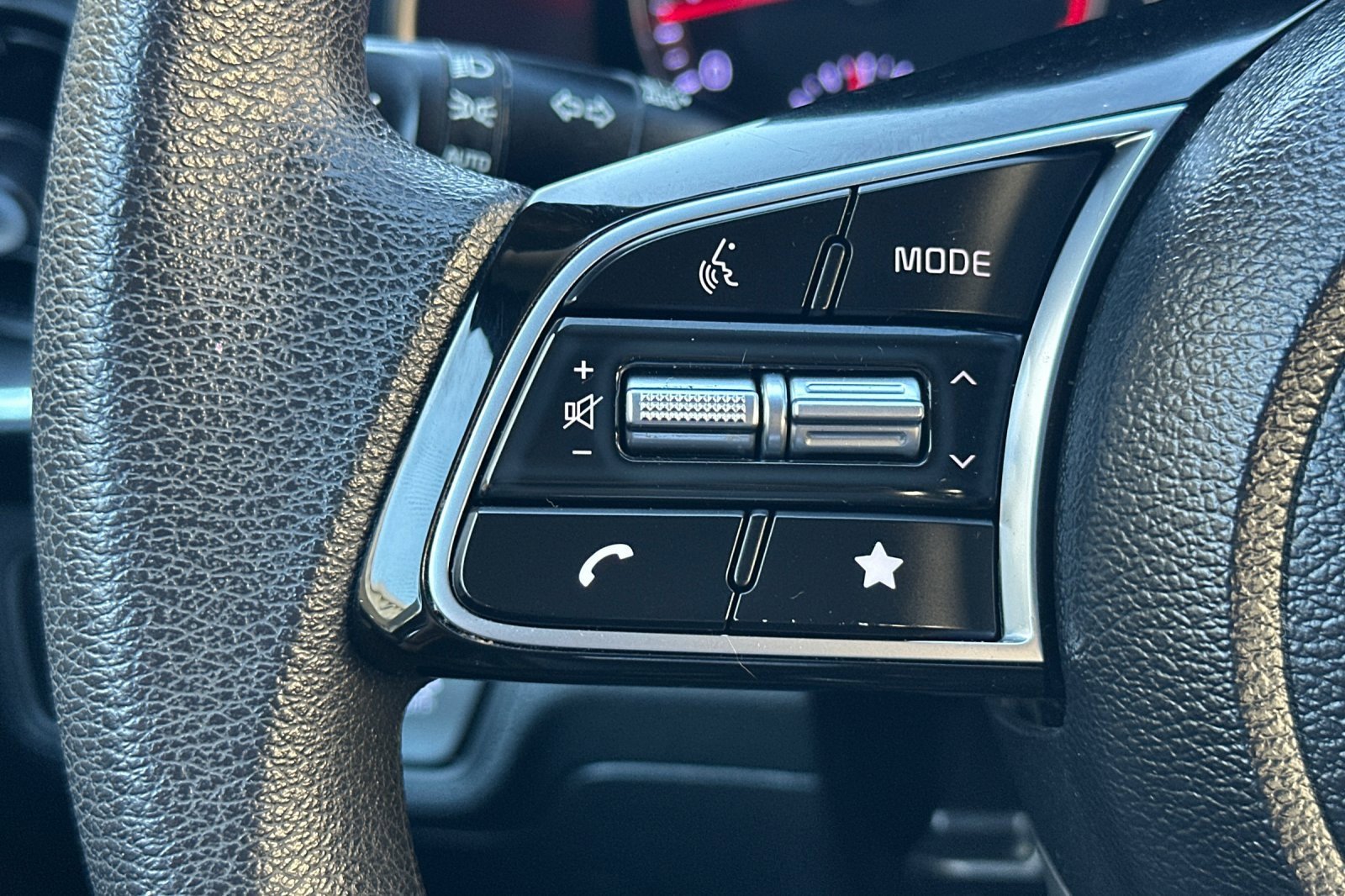 Used 2024 Kia Forte LXS image 28