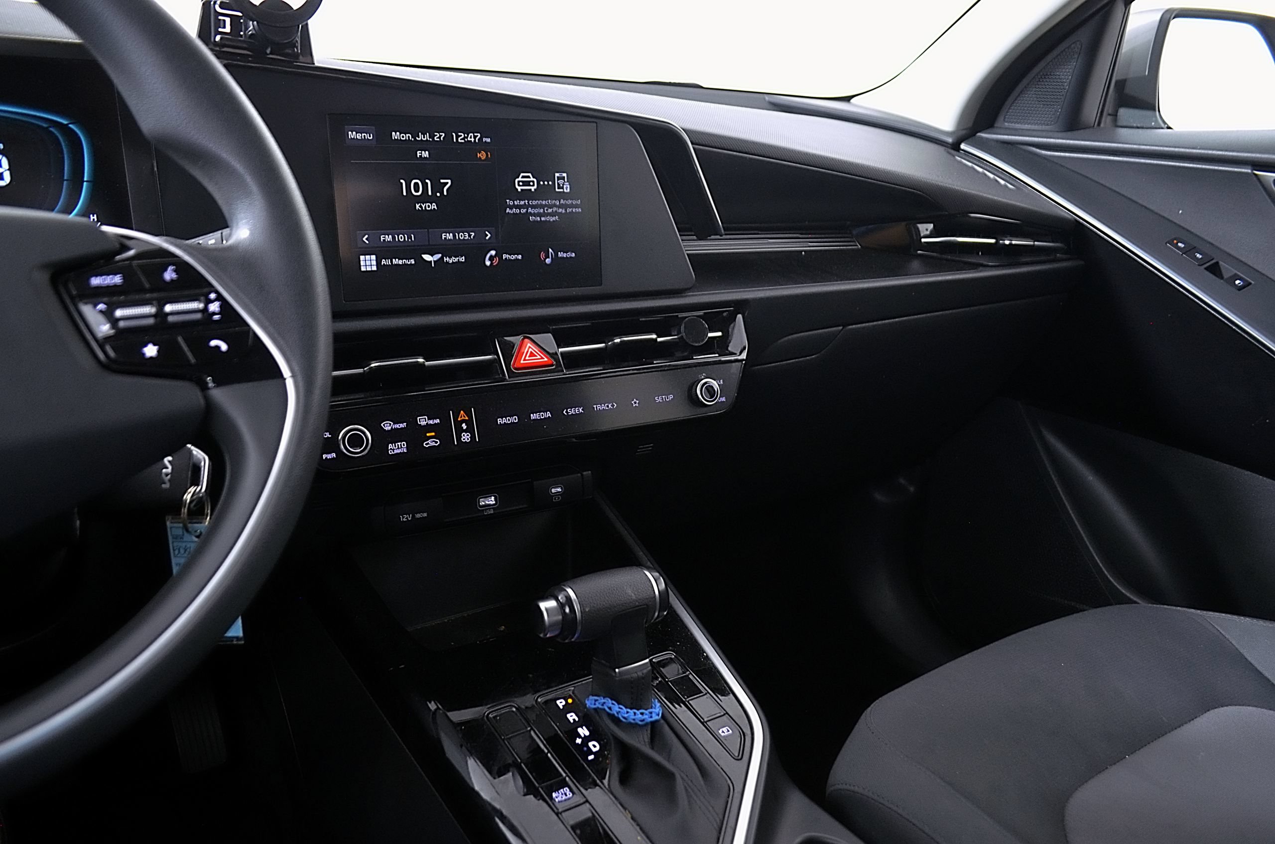 Used 2023 Kia Niro LX FWD image 29