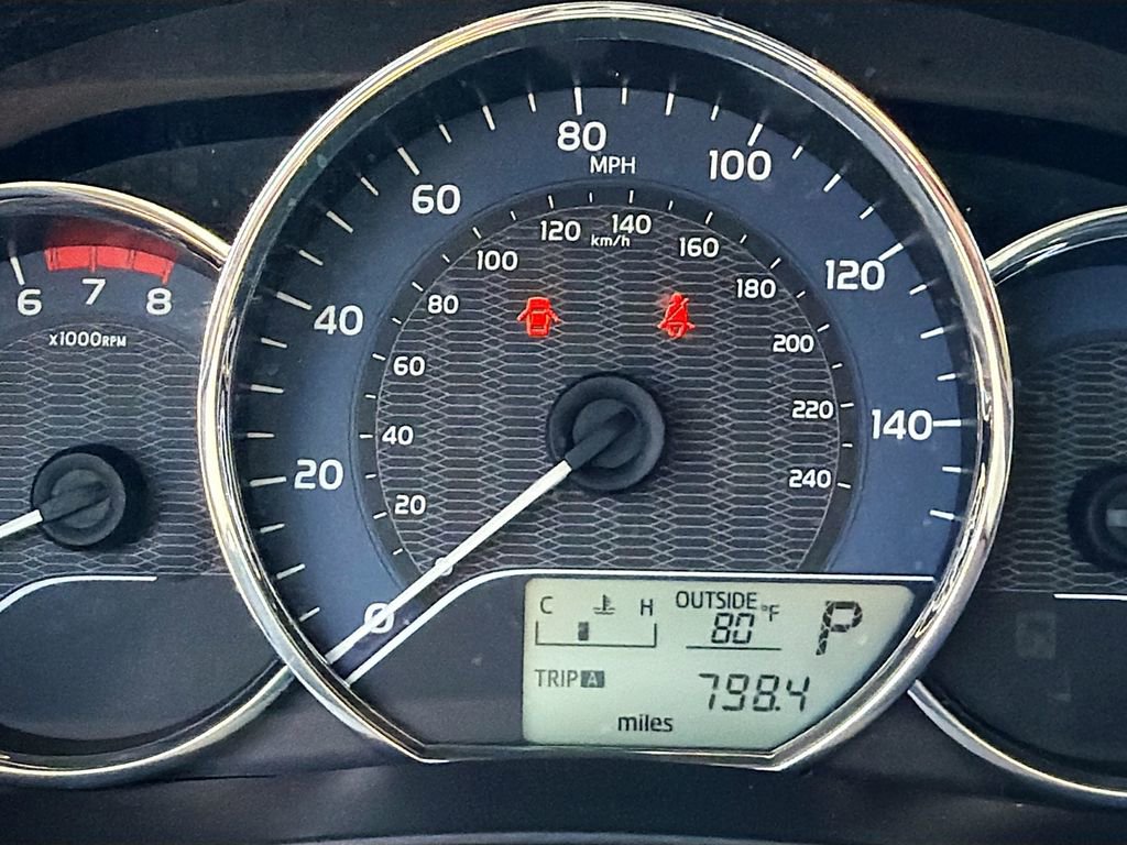 Used 2015 Toyota Corolla LE FWD image 35