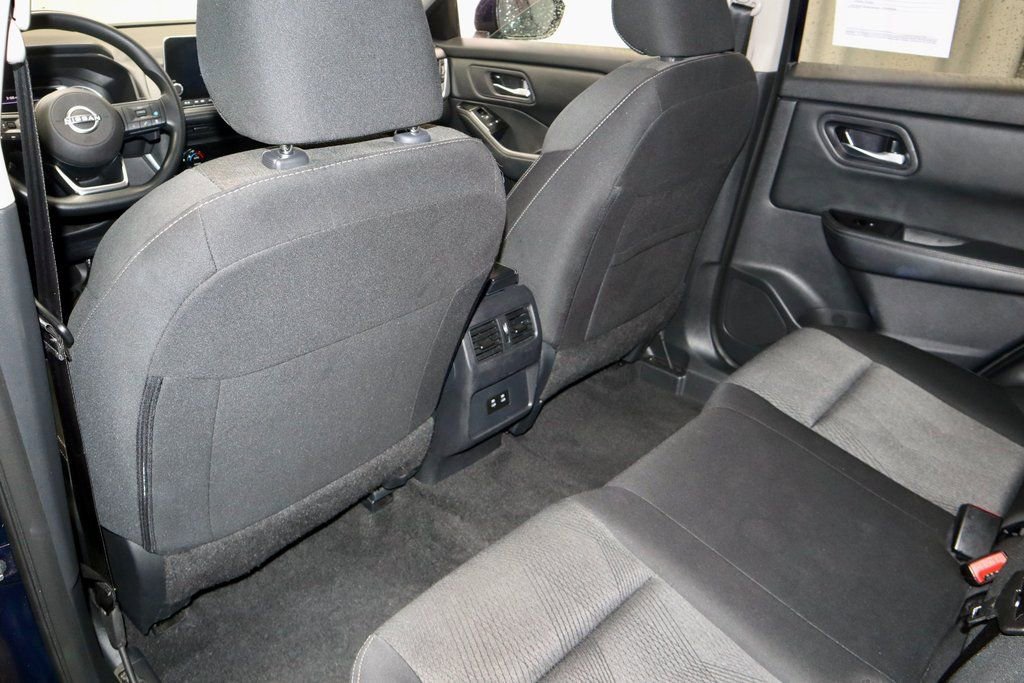 Certified 2024 Nissan Rogue SV image 20