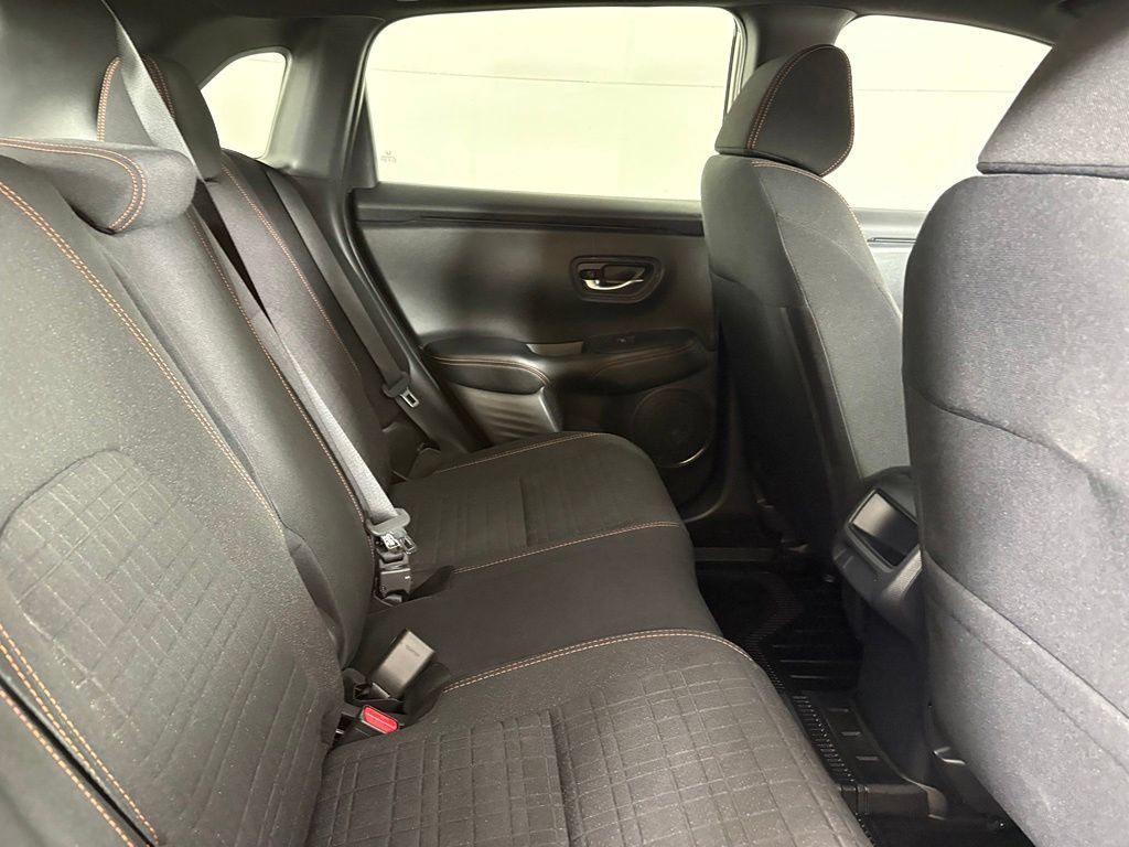 Used 2025 Honda HR-V Sport image 17
