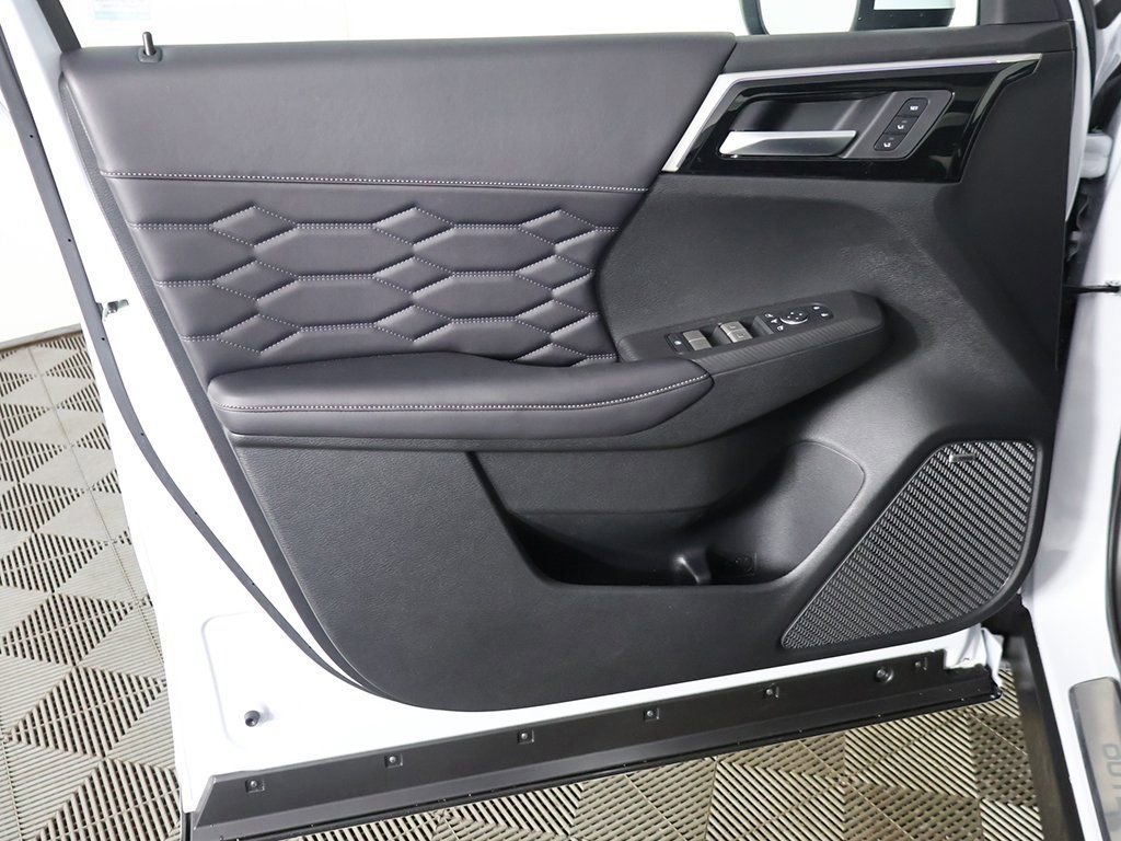 New 2026 Mitsubishi Outlander SEL AWD/4WD image 29