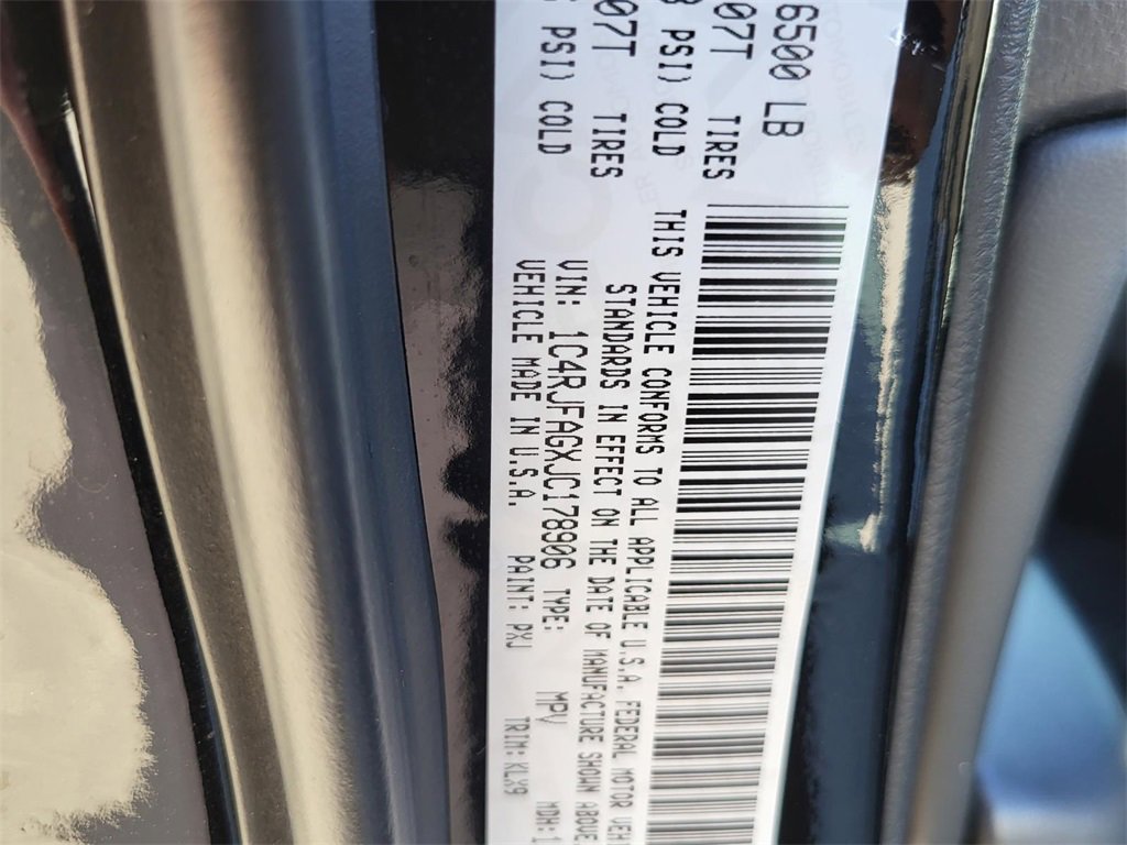 Used 2018 Jeep Grand Cherokee Altitude image 35