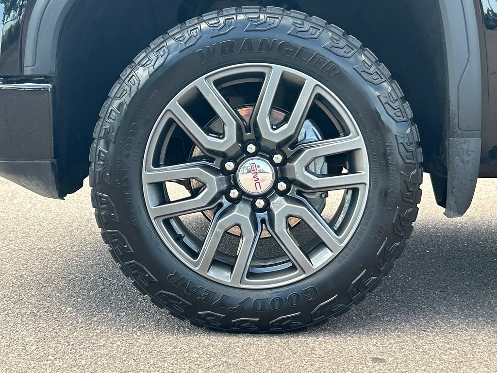 Used 2022 GMC Sierra 1500 AT4 w/ AT4 Carbonpro Edition AWD/4WD image 38