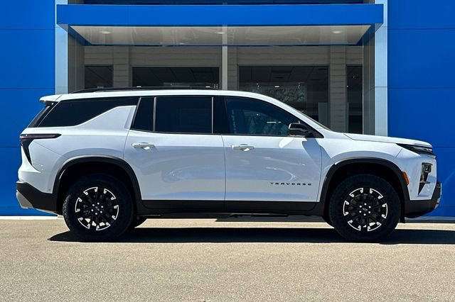 New 2026 Chevrolet Traverse Z71 w/ Enhanced Driving Package image 4