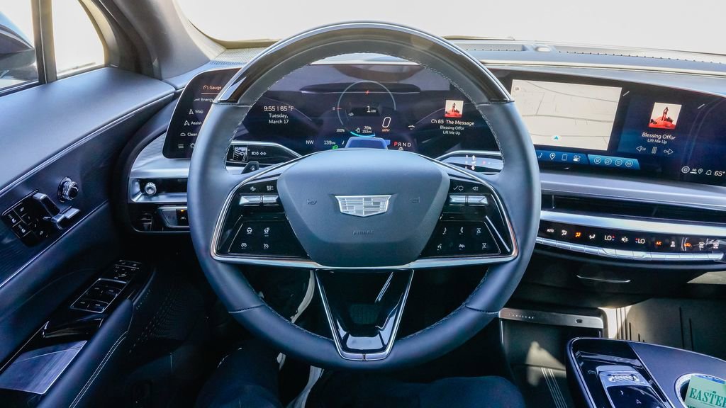 New 2026 Cadillac Lyriq Luxury w/ LPO, Floor Liner Package image 20