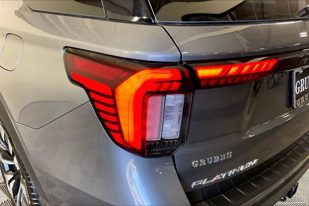 Used 2025 Ford Explorer Platinum w/ LUX Leather Package image 42