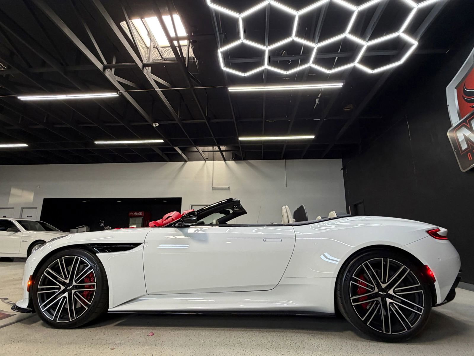 Used 2024 Aston Martin DB12 Convertible RWD image 43