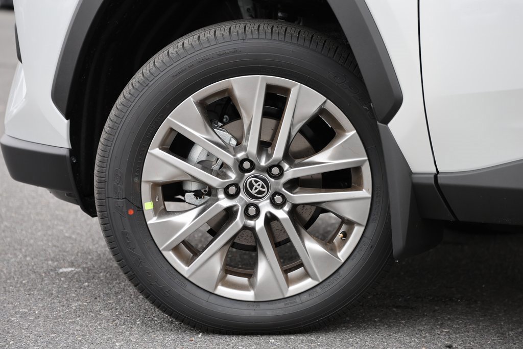 Certified 2025 Toyota RAV4 XLE Premium image 7