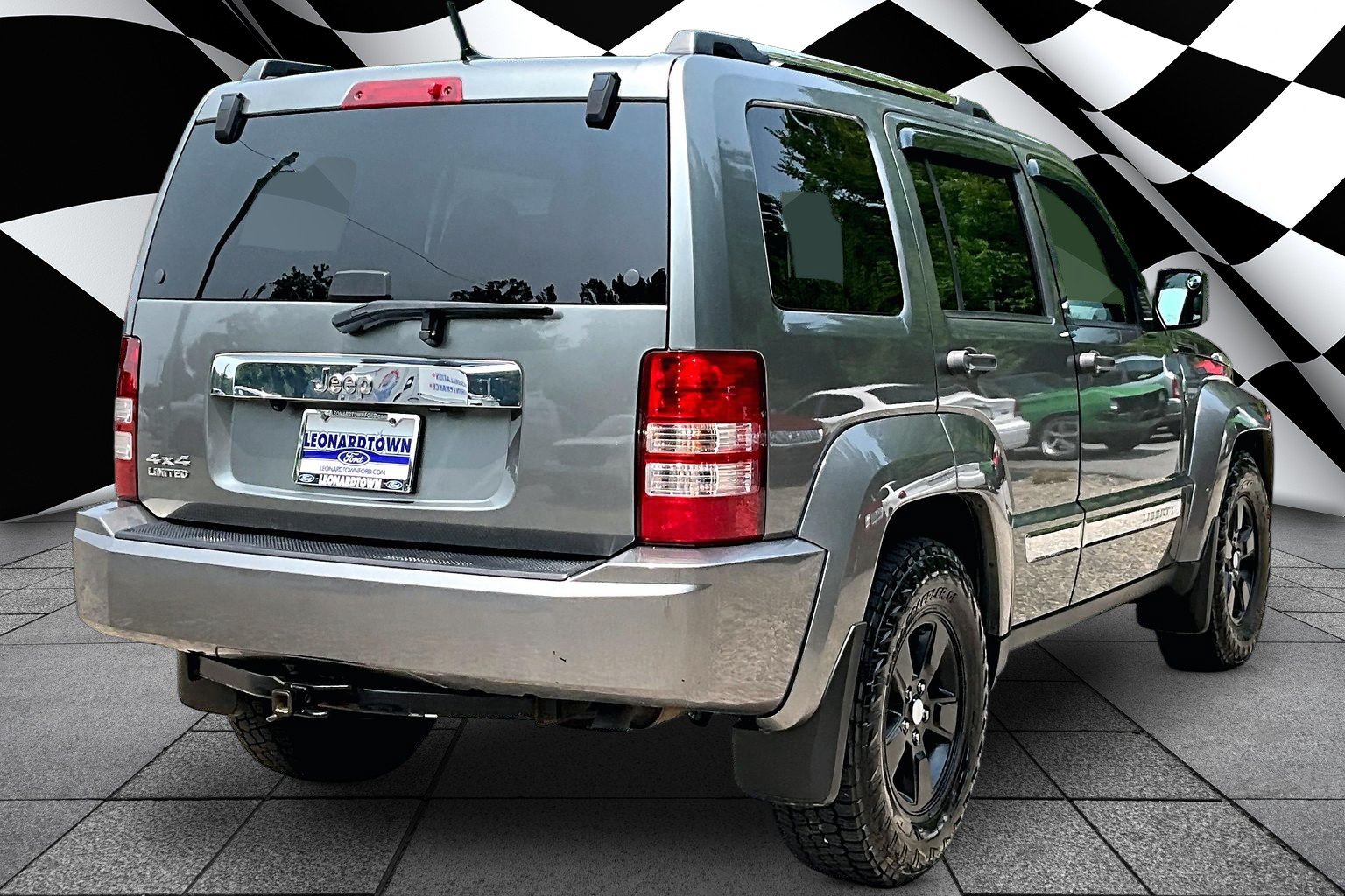 Used 2012 Jeep Liberty Limited Jet w/ Comfort/Convenience Group AWD/4WD image 2